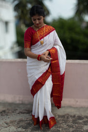 Madurai Sungudi Cotton Medium Zari Checked Contrast