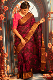 Madurai Sungudi Cotton Poonam with Wax (Batik) Print Kolam Design with   Zari Border & Blouse