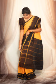 Madurai Sungudi Cotton  - Adayar Plain Medium Ruthratcham Zari Border