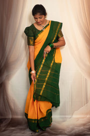 Madurai Sungudi Cotton  - Adayar Plain Medium Ruthratcham Zari Border