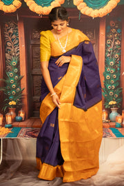 Madurai Sungudi Cotton  - Poonam Putta with Medium Zari Border & Blouse