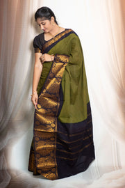 Mayuri Plain Big Zari