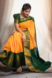 Mayuri Plain Big Zari