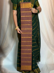 Traditional Madurai Sungudi Cotton Saree – Nakshatra Velthari Design, Self Color, Lightweight & Comfortable (With Blouse Piece)