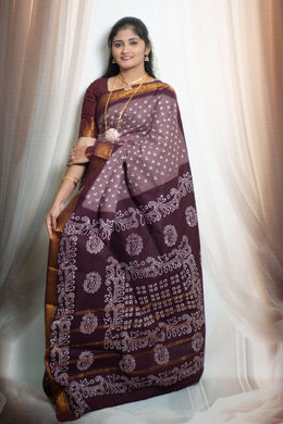 Madurai Sungudi Cotton Traditional Three Dot design Wax Print Saree With Blouse & Zari Border Contrast Border Color