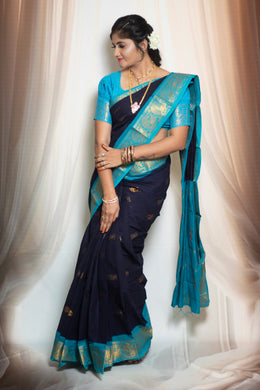 Madurai Sungudi Cotton  - Meena Putta with Medium Zari Border Constrast Color and with Blouse