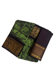 Madurai Sungudi Cotton Poonam with Wax (Batik) Print with  Zari Border & Blouse