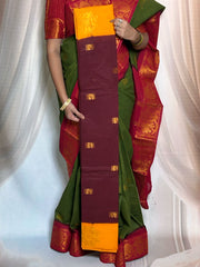 Madurai Sungudi Cotton Saree featuring a Poonam body Butta, complemented by a matching Constrast-colored Seperate blouse and a Constrast zari border