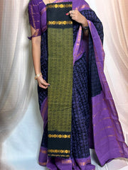 Madurai Sungudi Cotton  - Tamil Fonts Adayar Plain Medium Ruthratcham /  Peacock Zari Border without Blouse