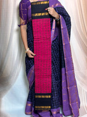 Madurai Sungudi Cotton  - Tamil Fonts Adayar Plain Medium Ruthratcham /  Peacock Zari Border without Blouse