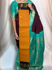 Madurai Sungudi Cotton Saree featuring a DS Grand Munthi design, paired with a separate contrast blouse and a rich Constrast zari border