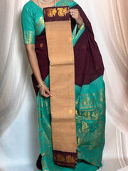 Madurai Sungudi Cotton Saree featuring a DS Grand Munthi design, paired with a separate contrast blouse and a rich Constrast zari border